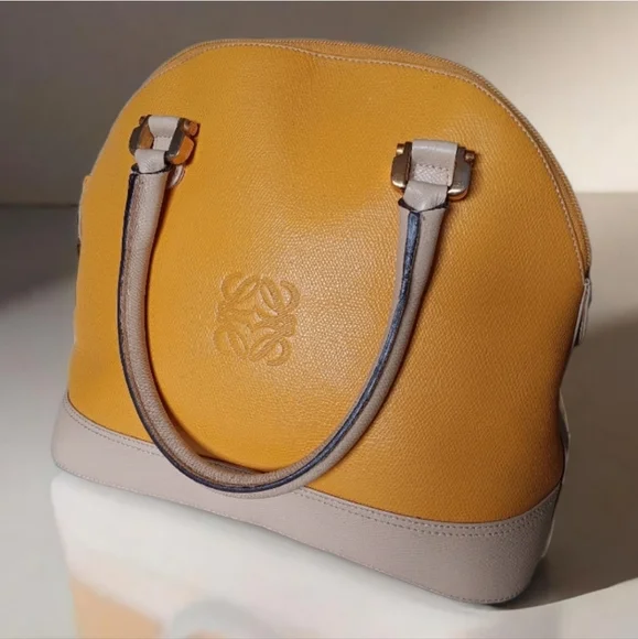 LOEWE ✨️EUC Amazona Dome Satchel – Grained Leather in Mustard & Taupe - Picture 4 of 11